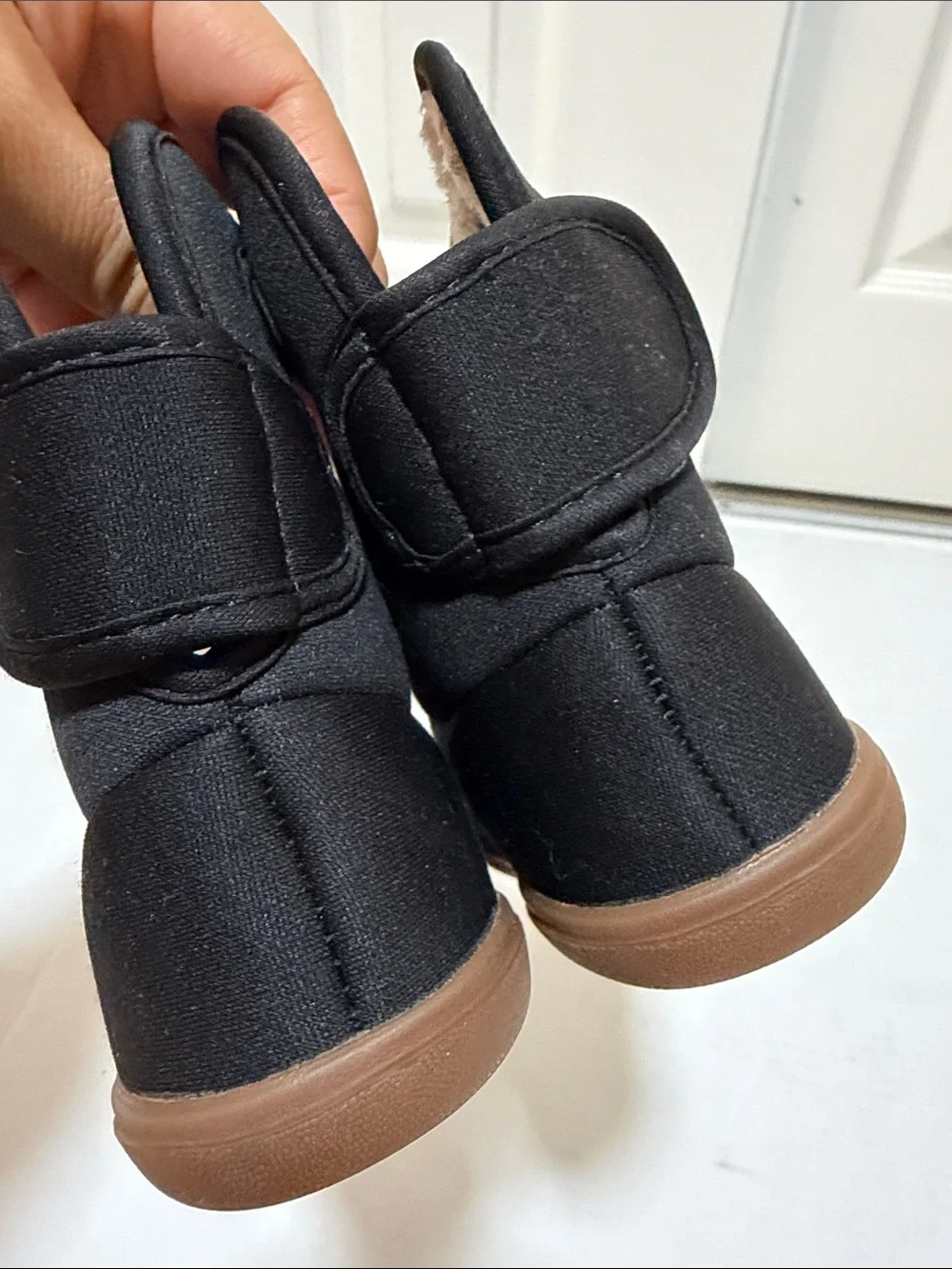 BOGS Waterproof Boot in Solid Black-Kids Toddler Size 6